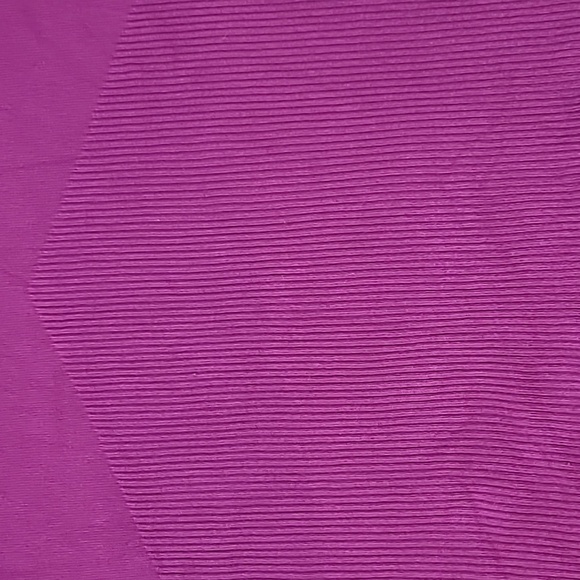 💥3for$12💥 Lane Bryant plum colored ribbed top with ruffled neckline size 18/20 - Picture 4 of 4